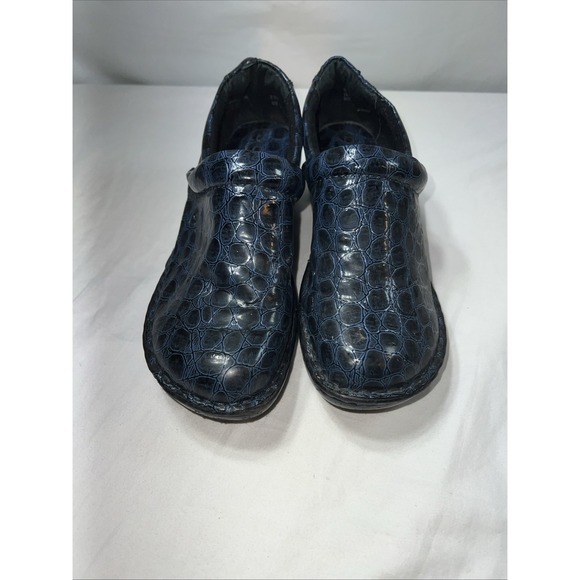 Børn Shoes - b.o.c. Born Concept Reptile Patterned Slip On Clog Women's Sz. 8.5